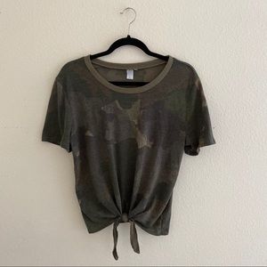 CAMO FRONT TIE TEE